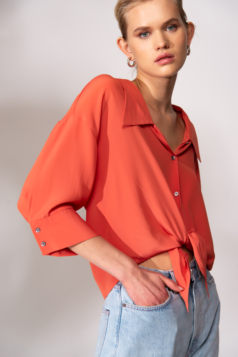 OTTOD'AME Рубашка оверсайз из шёлка в оттенке коралл