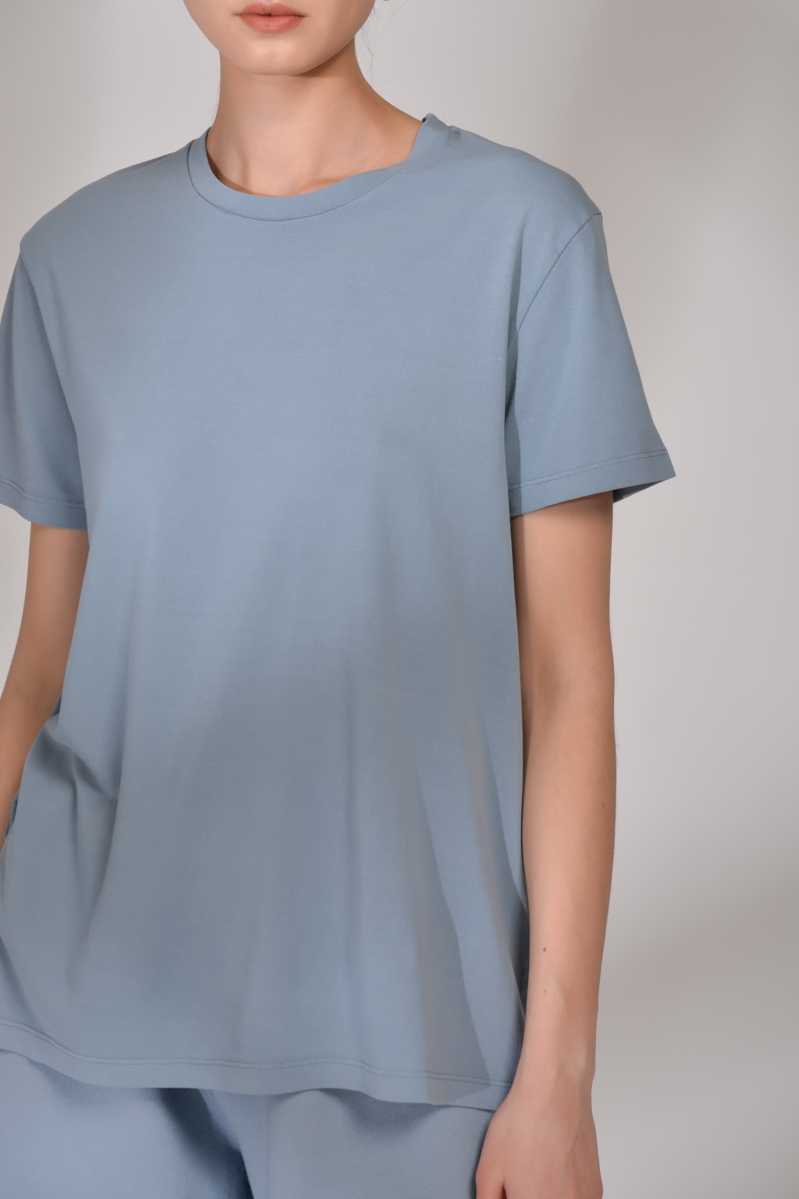 TRUE NYC Футболка свободного кроя из органического хлопка фактуры креп в сизо-голубом цвете. LAST SIZE: M