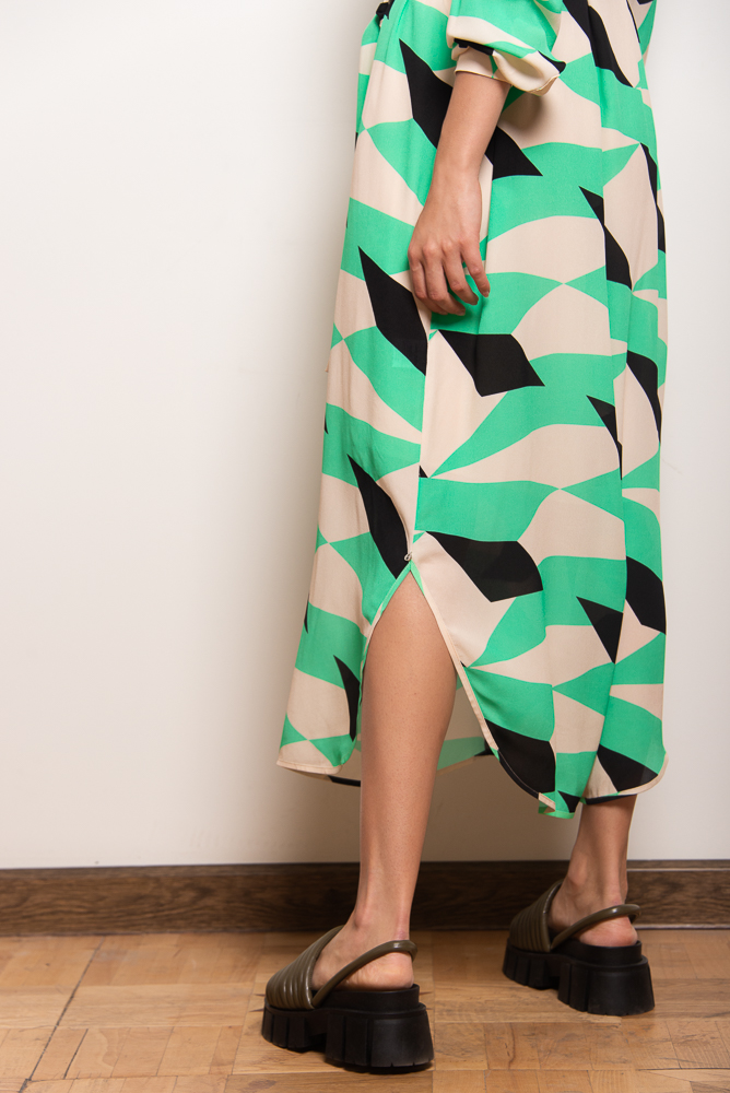 OTTOD'AME Платье-рубашка из струящегося шелка с графичным рисунком