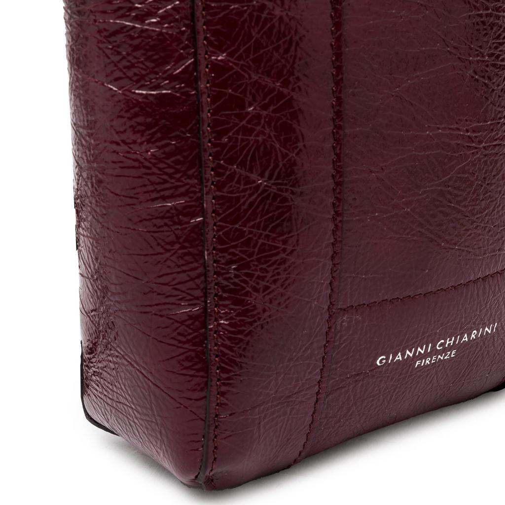 GIANNI CHIARINI Сумочка-мини SUPERLIGHT с двумя видами ручек и накладным карманом из лаковой кожи винного оттенка