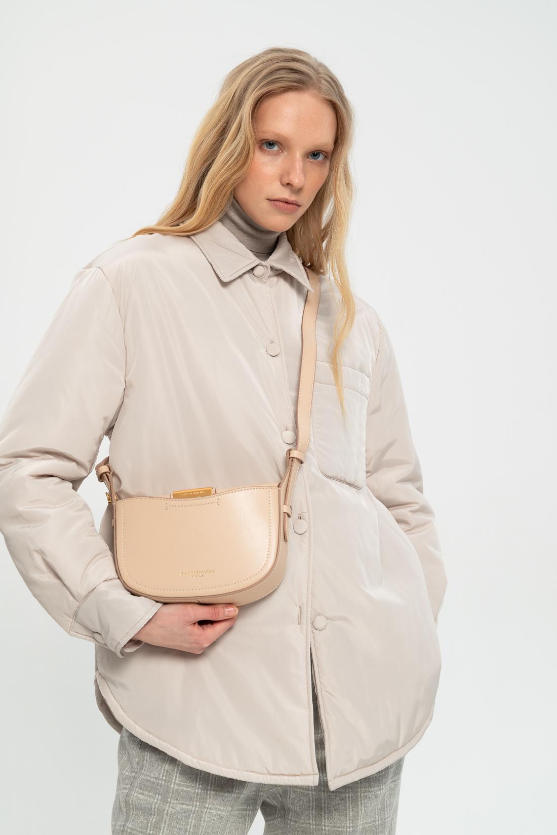 GIANNI CHIARINI Premium Сумка в форме седла с латунной деталью Sandy в кремовом оттенке