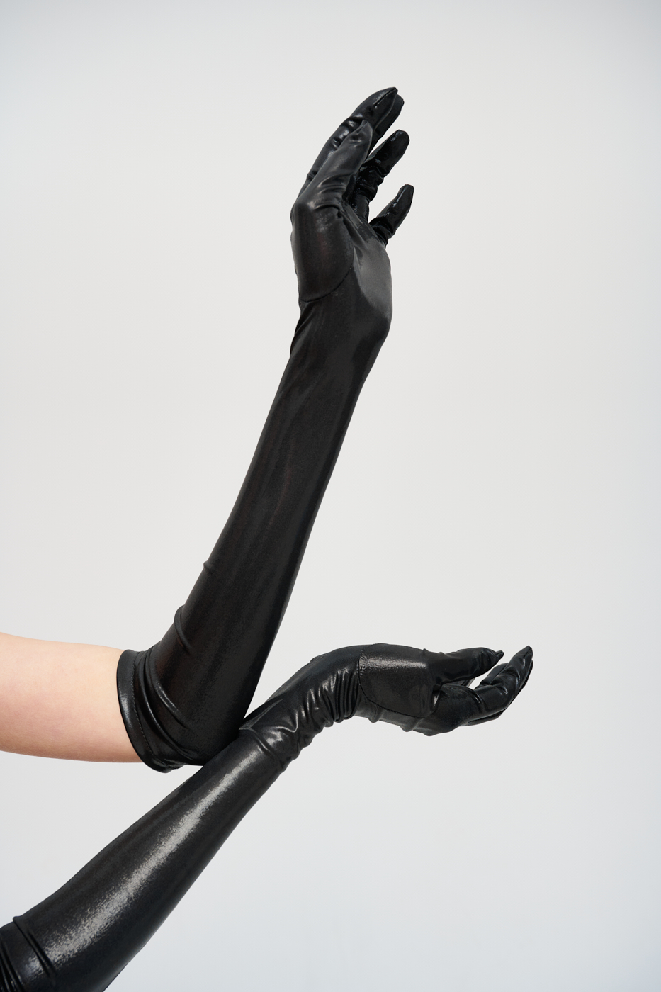 OTTOD'AME Перчатки высокие из микрофибры черный глянец