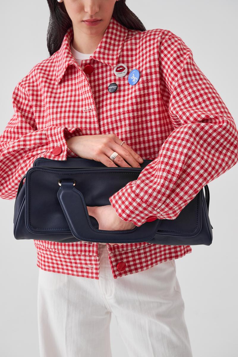 AIM Сумка OLIVIA из премиальной мягкой телячьей кожи оттенка navy blue