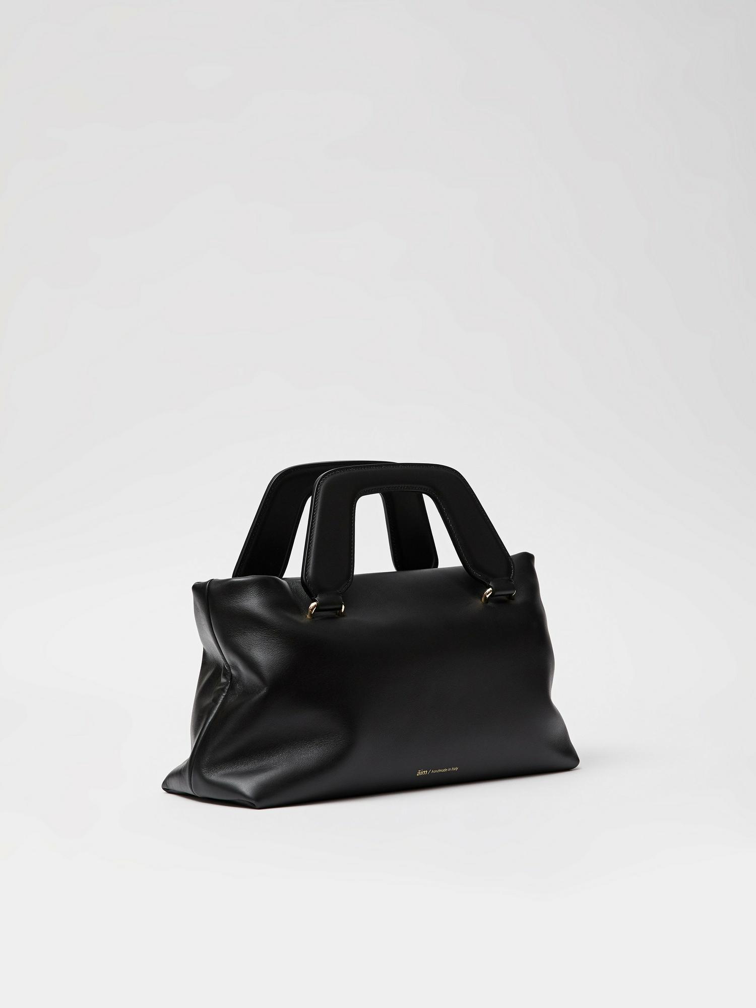 AIM Сумка ALICE large из премиальной кожи наппа черного цвета