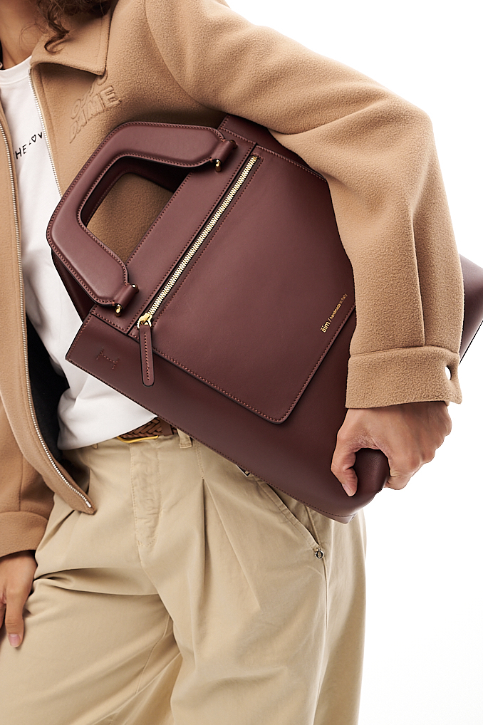 Āim Сумка-тоут SOPHIA из премиальной телячьей кожи оттенка пекан