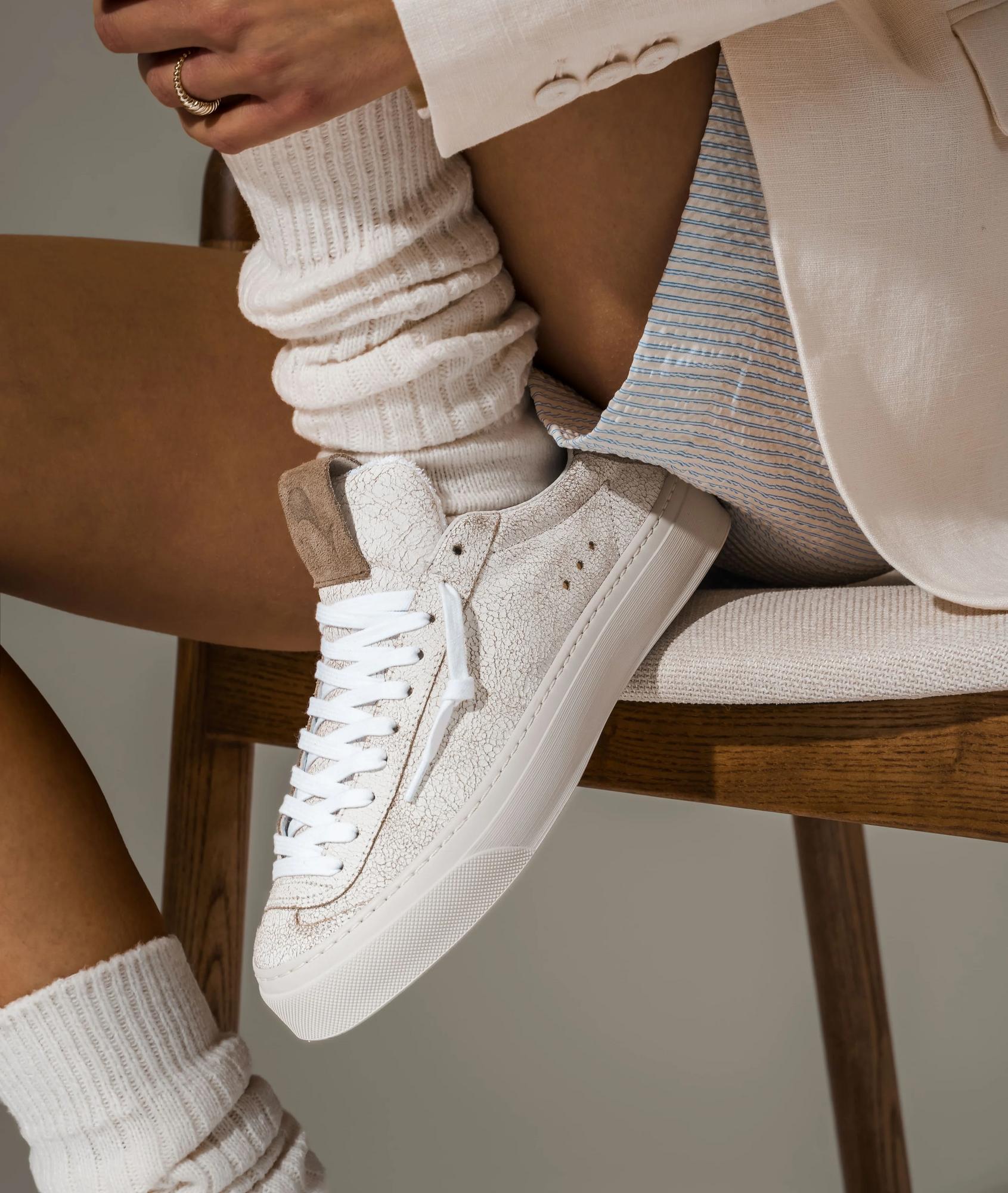 AQVA ALTA Кеды из фактурной потертой кожи оттенка беж