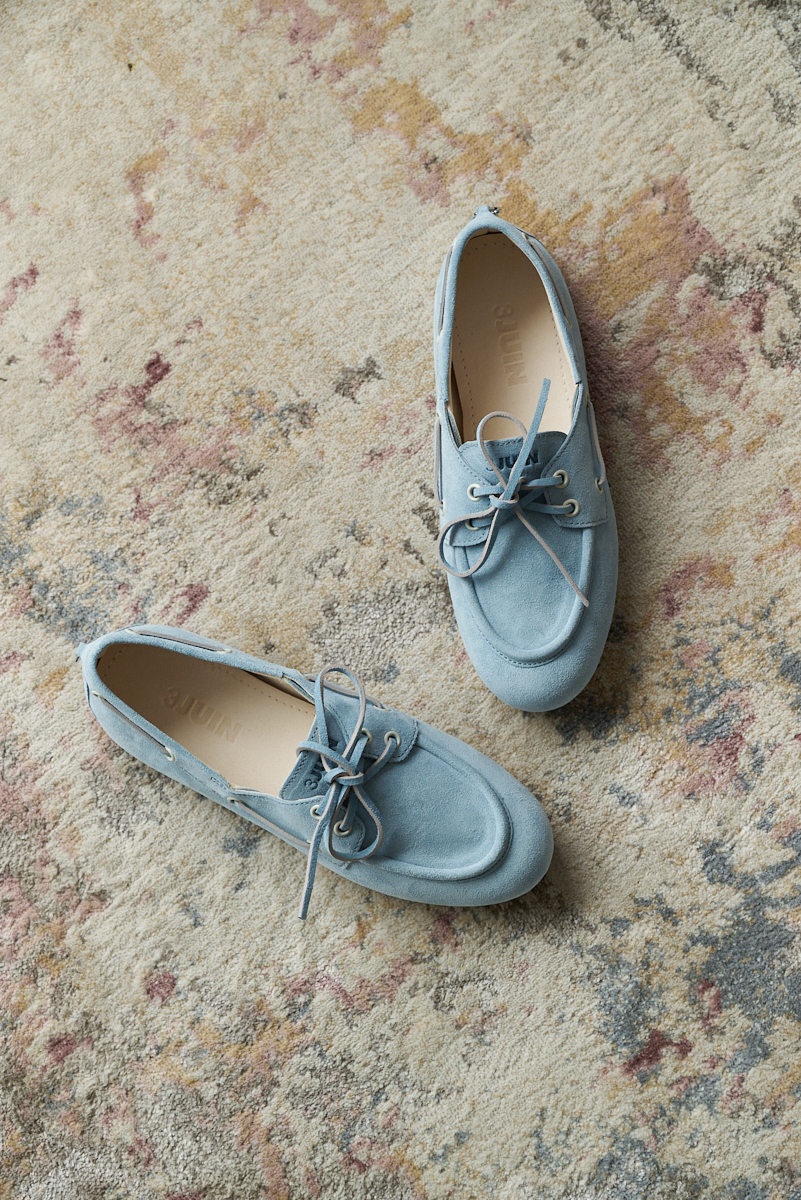 3JUIN Мокасины boat shoes из премиальной замши небесно-голубого оттенка