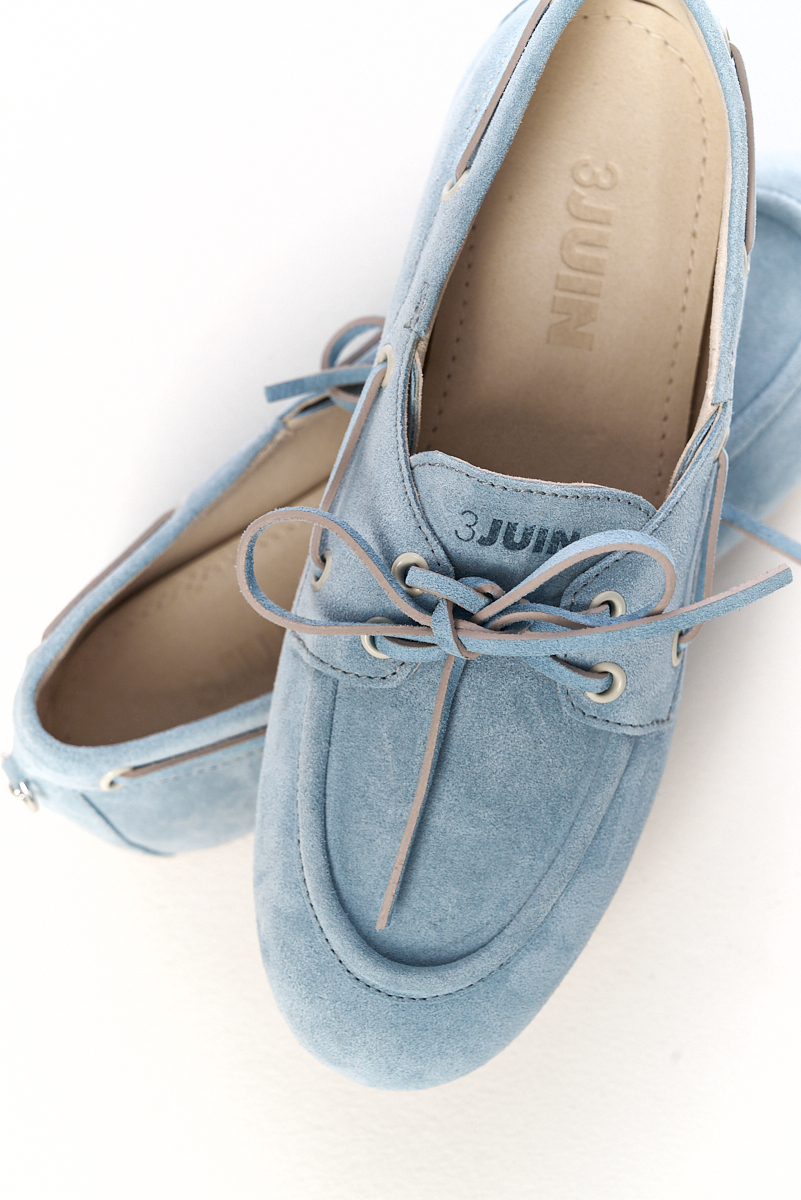 3JUIN Мокасины boat shoes из премиальной замши небесно-голубого оттенка
