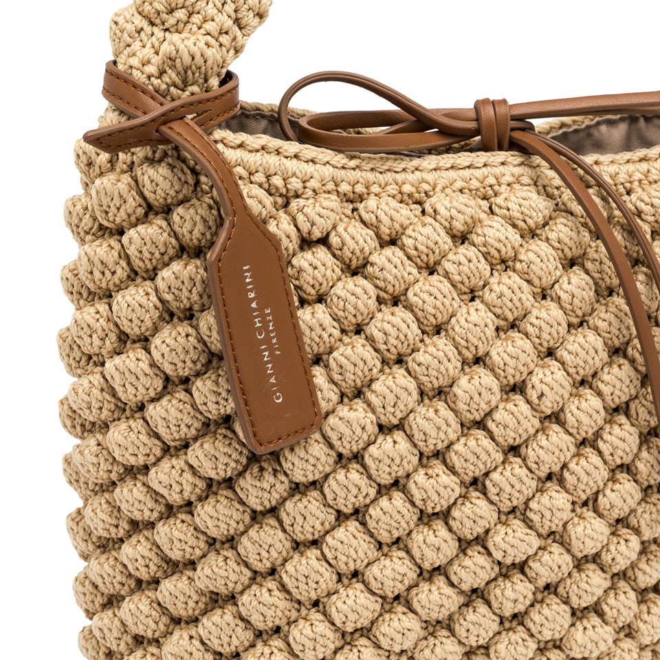 GIANNI CHIARINI Сумка-корзинка BELLA из плетеной рафии «кроше» натурального оттенка