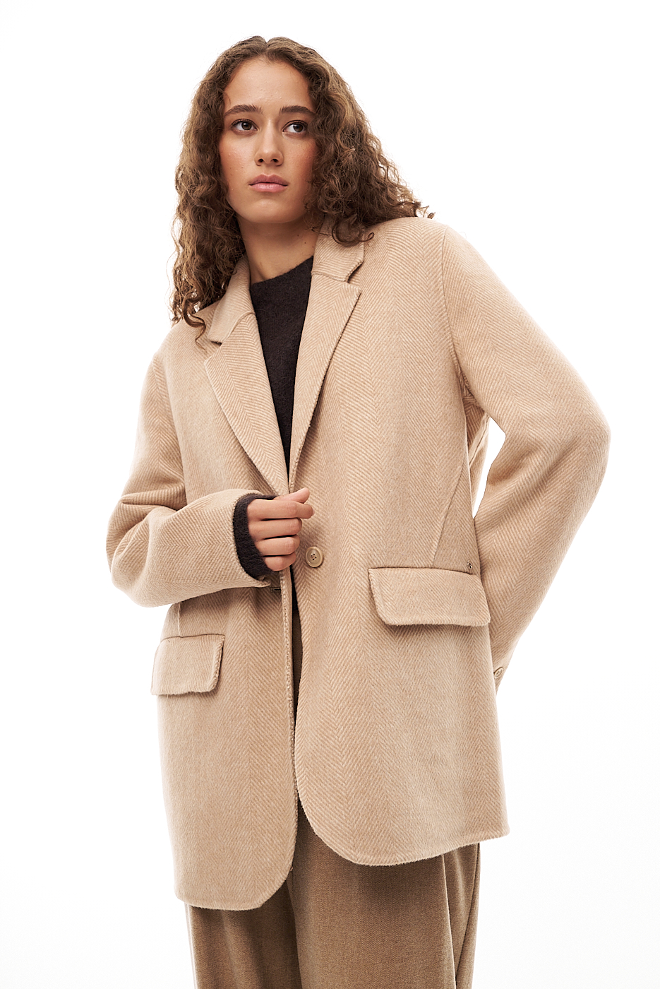 OTTOD'AME  Жакет из двухслойной пальтовой шерсти с деликатным рисунком «елочка»