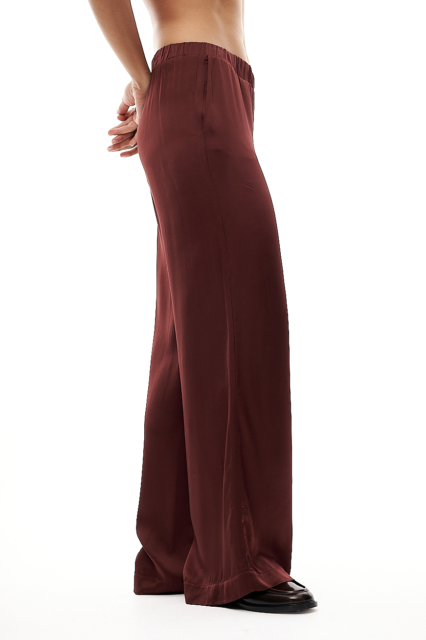 OTTOD'AME  Брюки на мягком поясе из атласного сатина оттенка бургундского вина