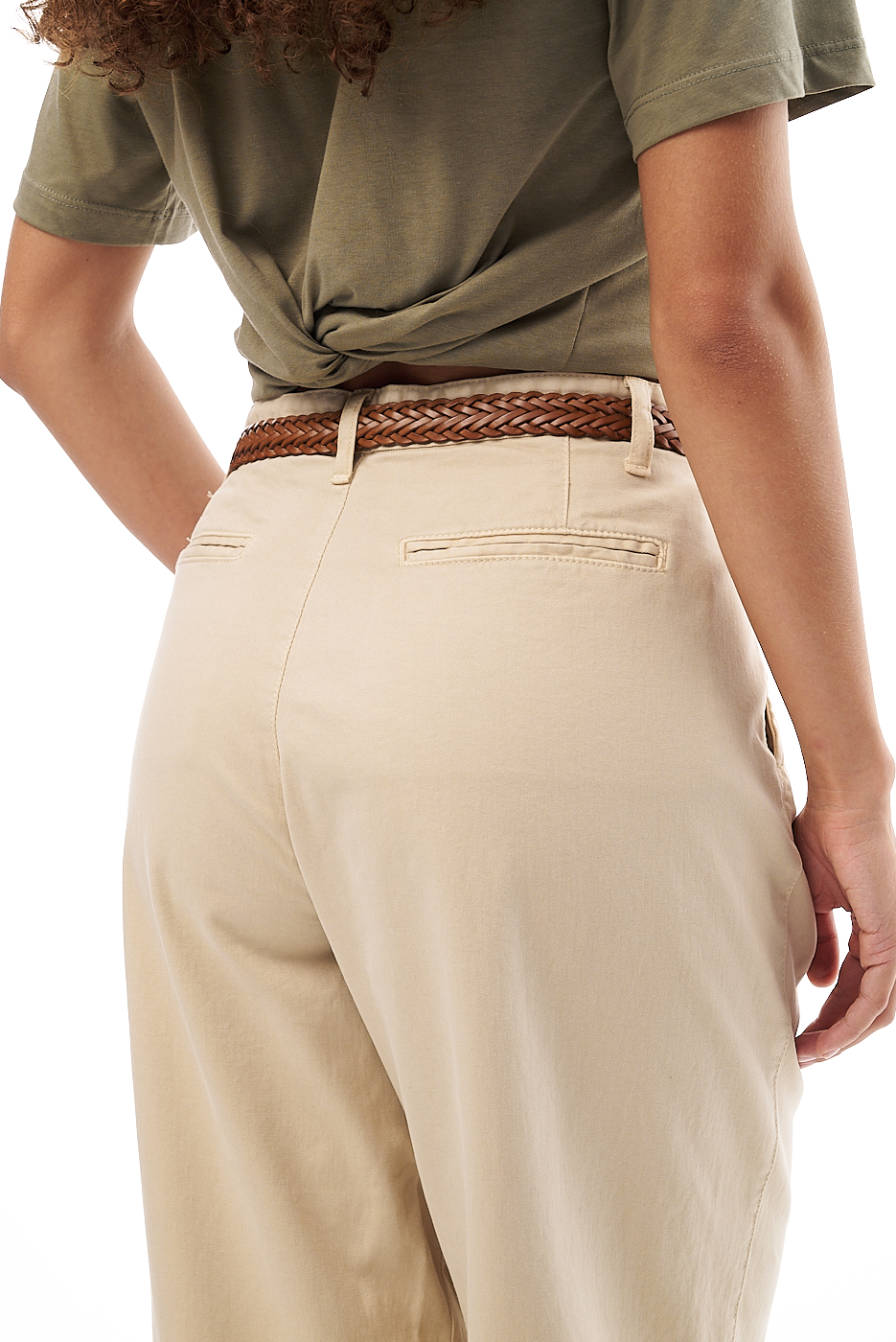 OTTOD'AME Брюки прямого кроя с защипами из габардина оттенка беж