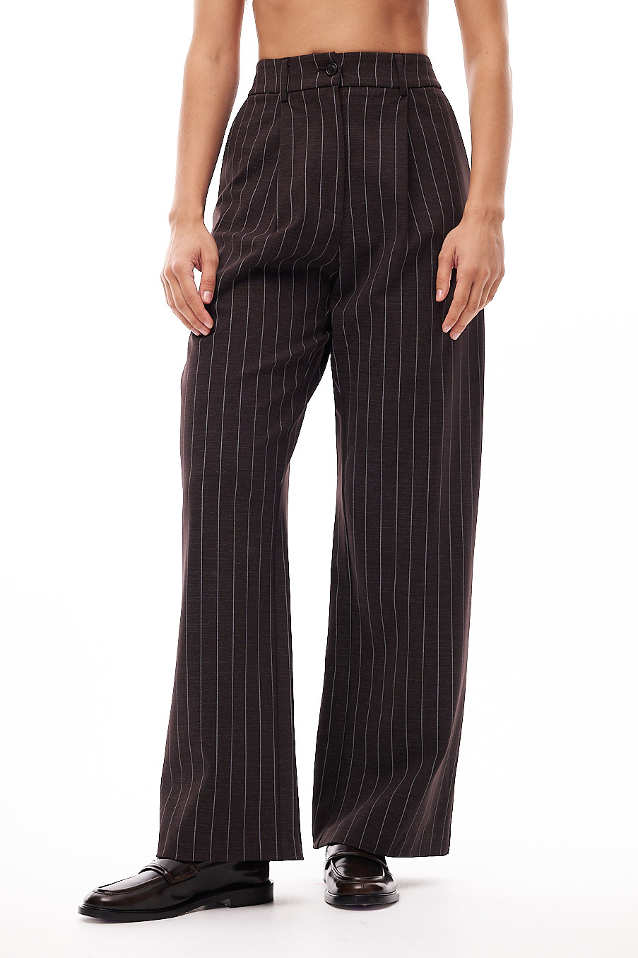 MEME ROAD Брюки с защипами из джерси оттенка шоколада с рисунком в полоску