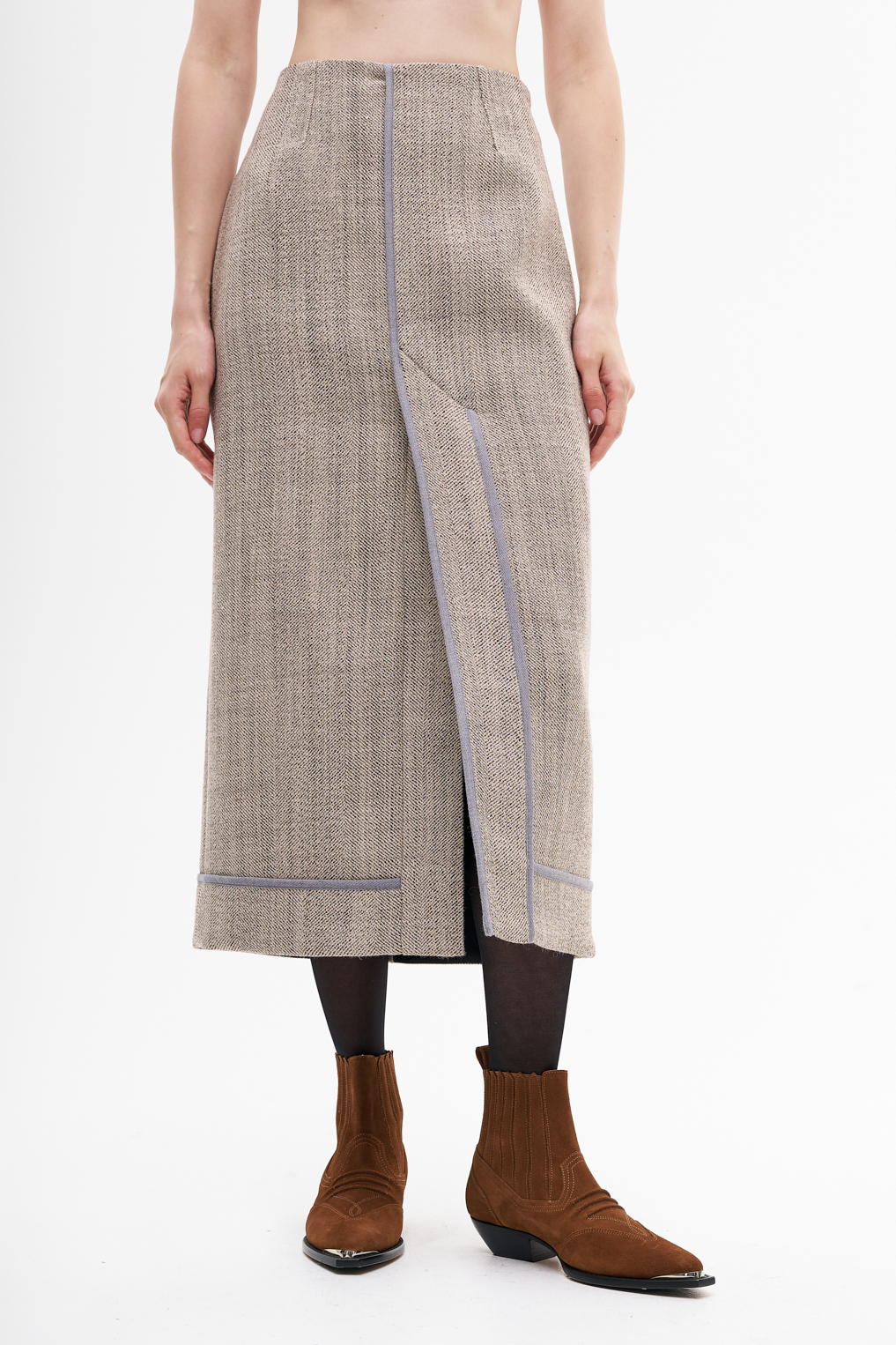 TELA Юбка прямого кроя из фактурной шерсти с декоративной отделкой швов наружу