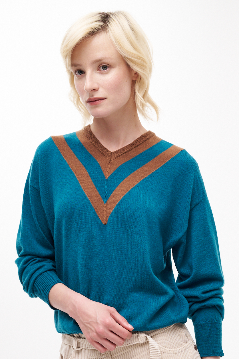 TELA Пуловер из супер-тонкой шерсти мерино с V-образной горловиной и цветовым контракстом