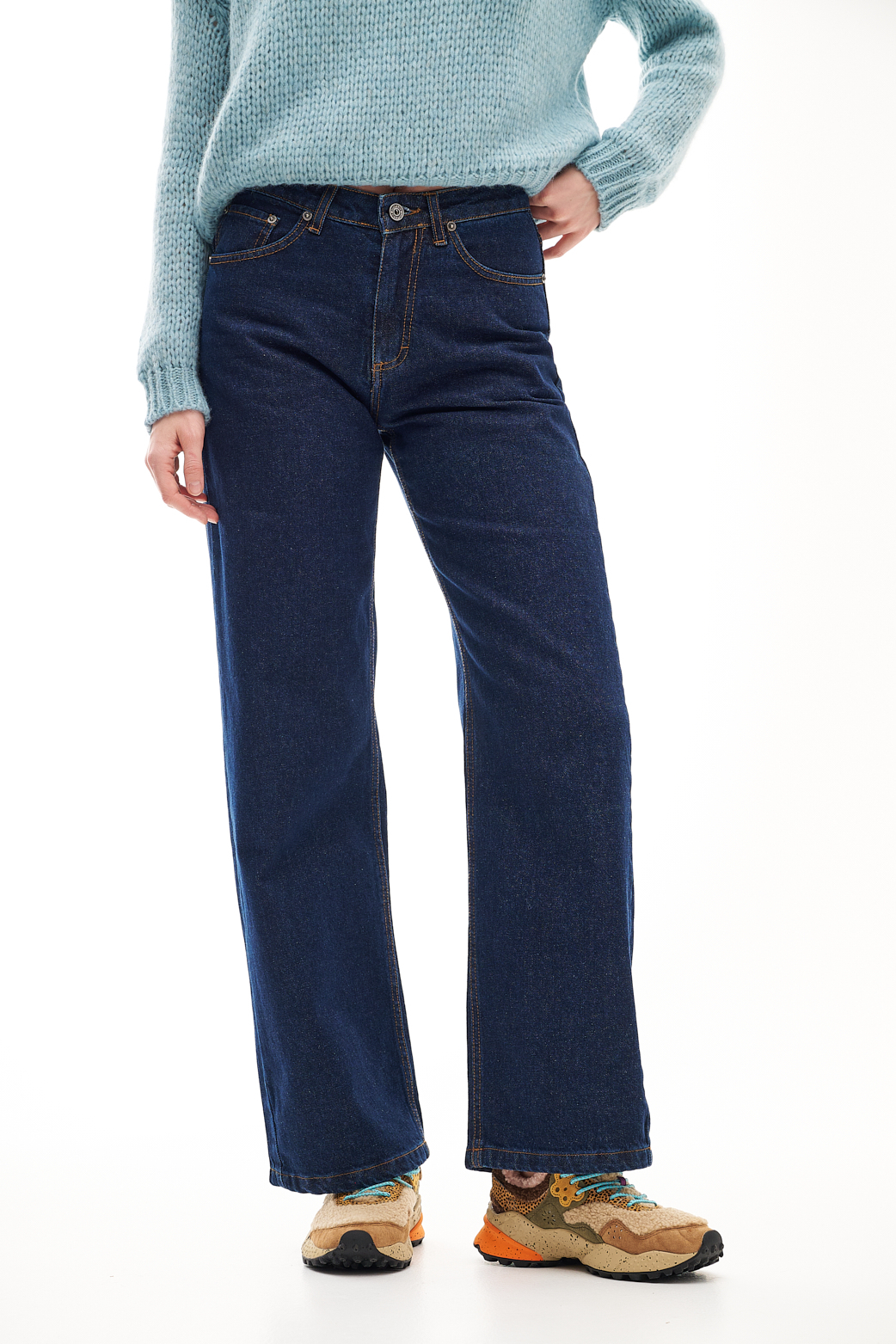 OTTOD'AME  Джинсы прямого кроя из крафтового денима насыщенного темно-синего цвета