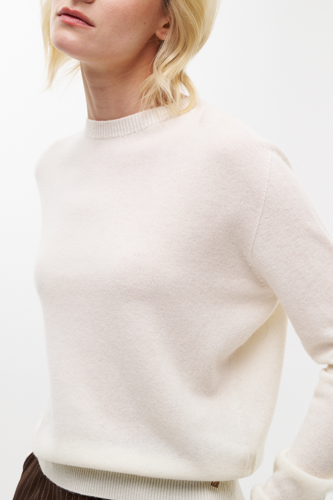 MEME ROAD Пуловер из нежной шерсти молочного оттенка