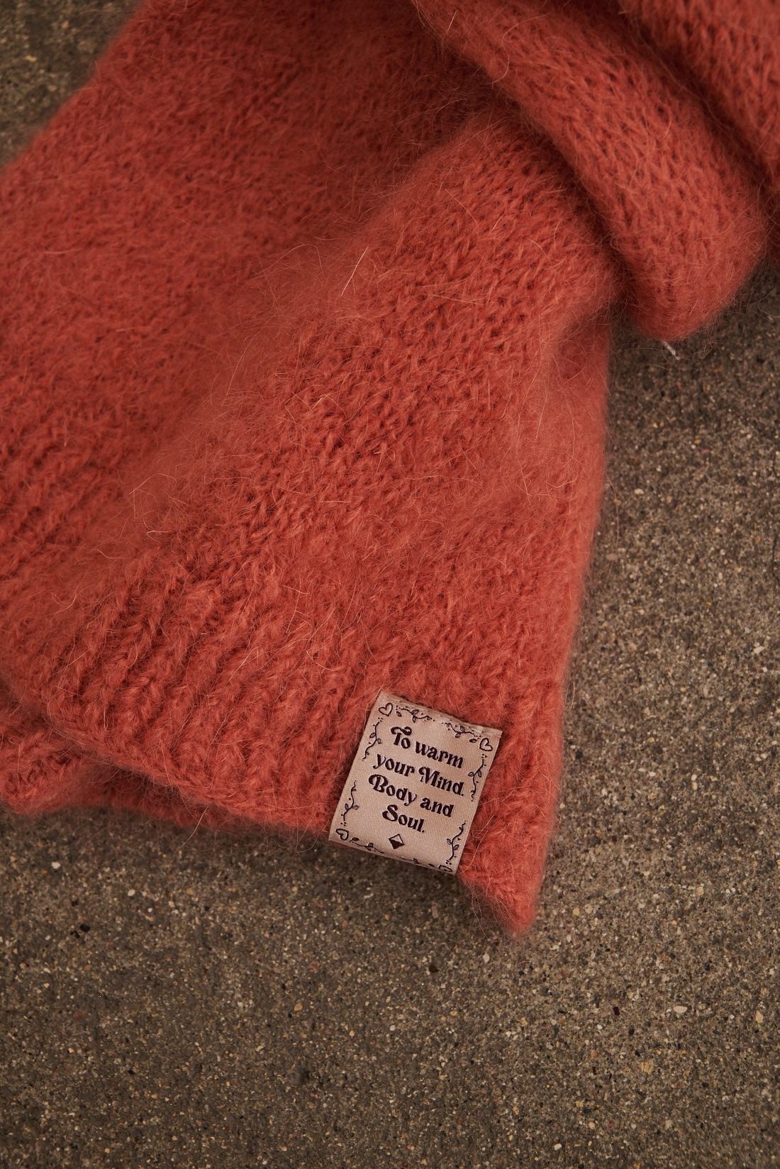 MEME ROAD Шарф из воздушного мохера морковного оттенка