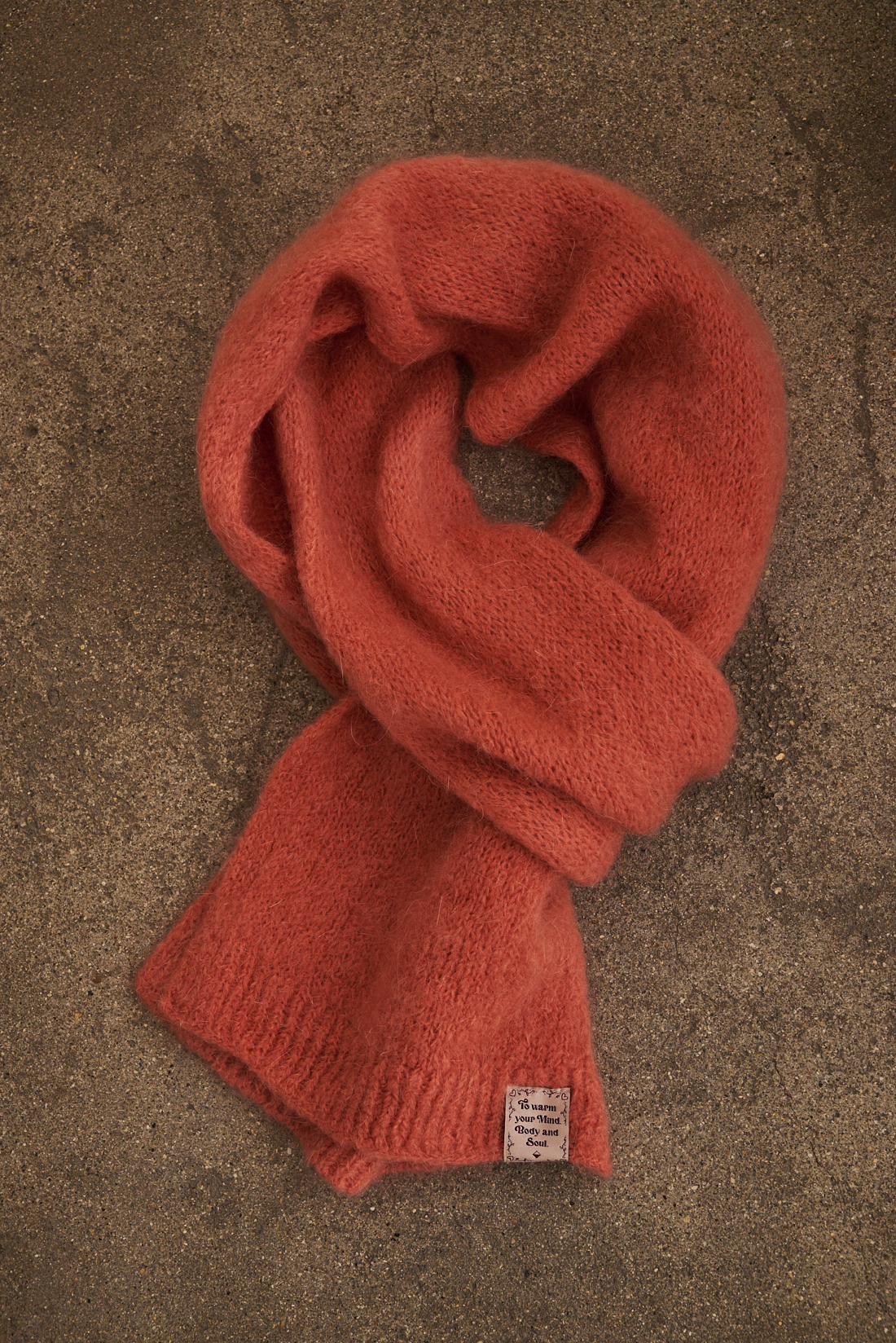 MEME ROAD Шарф из воздушного мохера морковного оттенка