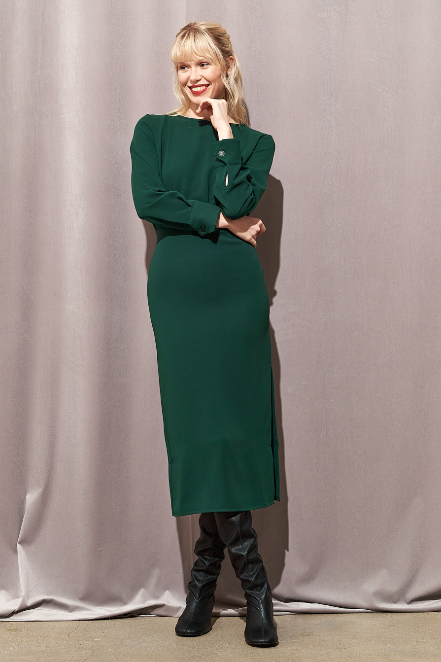 MEME ROAD Платье с отрезной линией талии в благородном изумрудном оттенке