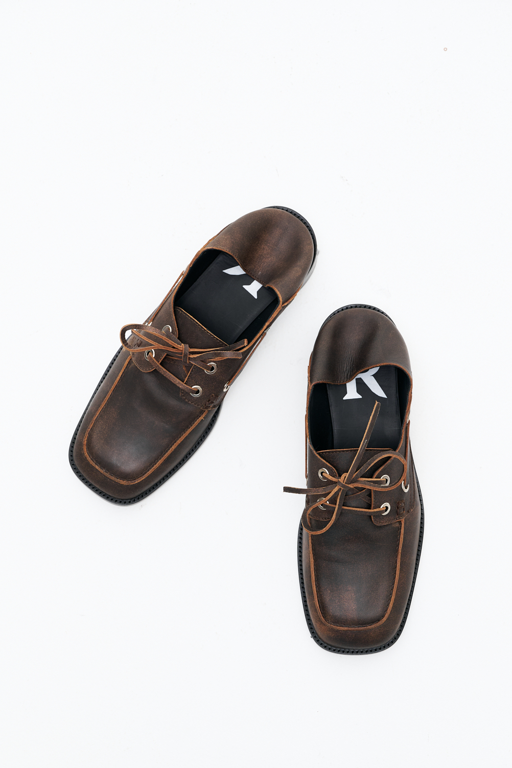 ROSEANNA Топсайдеры на шнуровке RICKIE из кожи оттенка шоколад с эффектом состаривания