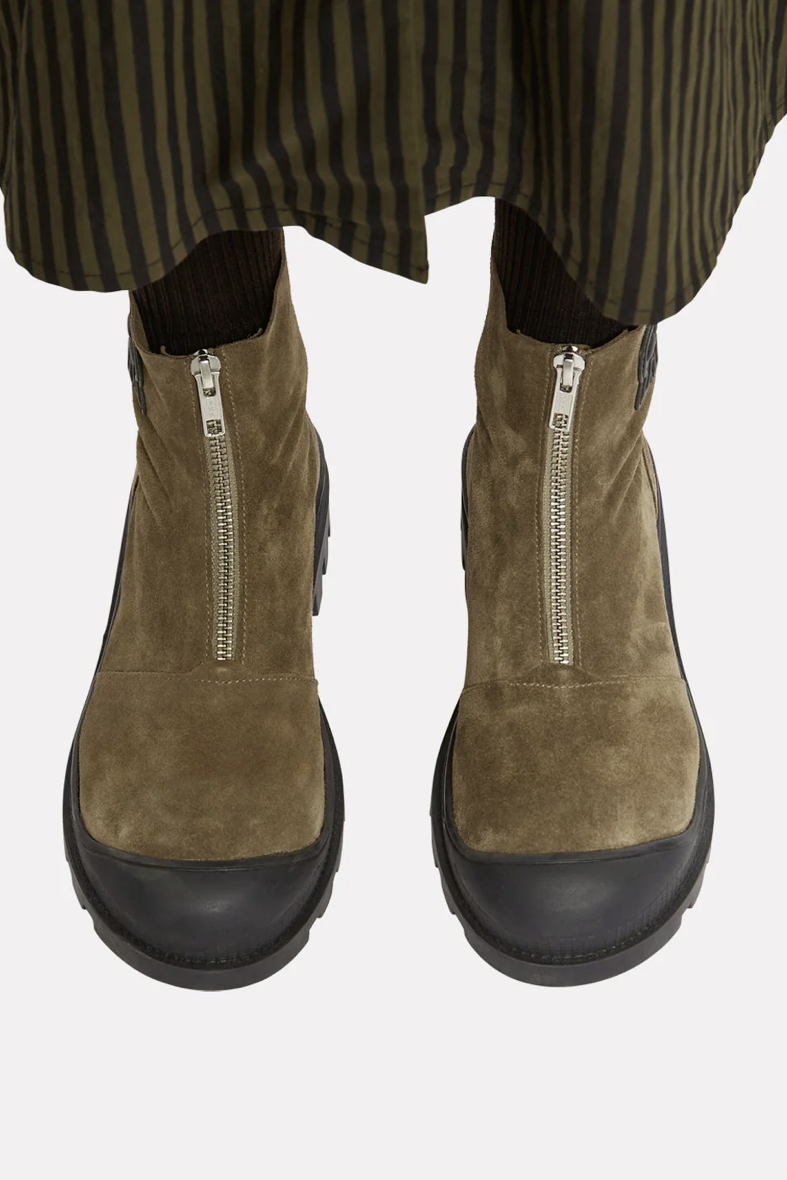 ROSEANNA Ботинки NEVADA на массивной подошве из натуральной замши оттенка оливы