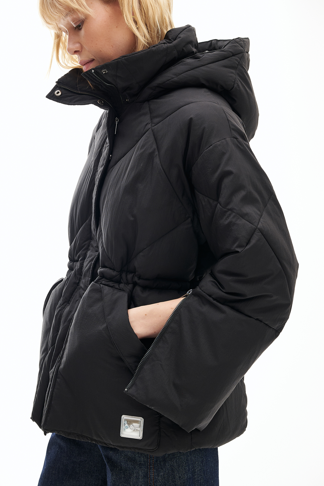 OOF WEAR Пуховик средней длины на регулируемой кулиске из технологичного нейлона черного цвета