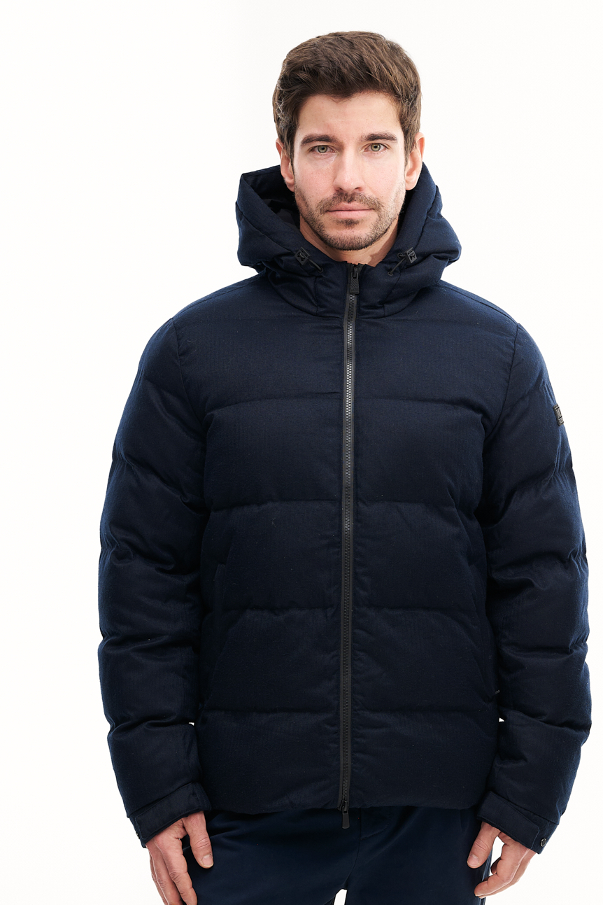 MC2 SAINT BARTH Пуховик с прямой стежкой и капюшоном из технологичного нейлона фактуры под кашемир оттенка navy  blue