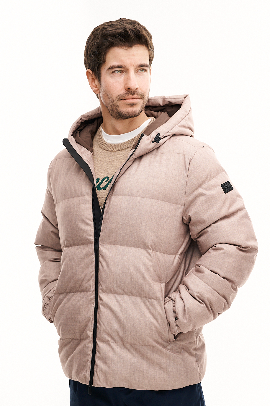 MC2 SAINT BARTH Пуховик с прямой стежкой и капюшоном из технологичного нейлона фактуры под кашемир песочного оттенка