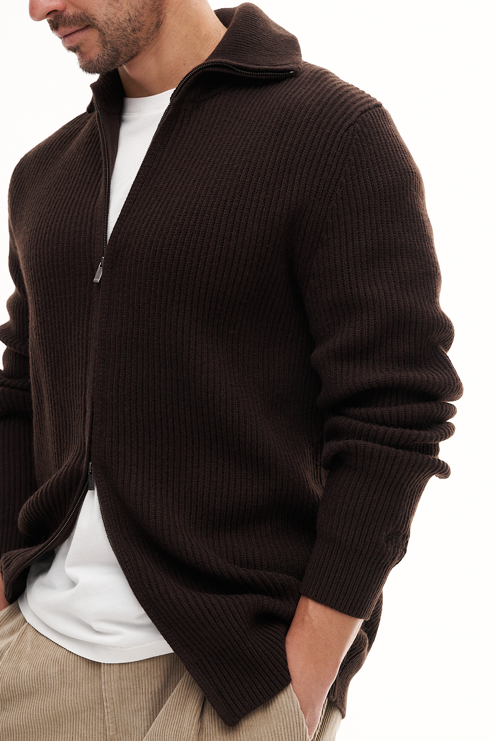 MC2 SAINT BARTH  Кардиган крупной вязки с воротником стойкой из премиальной шерсти оттенка горького шоколада