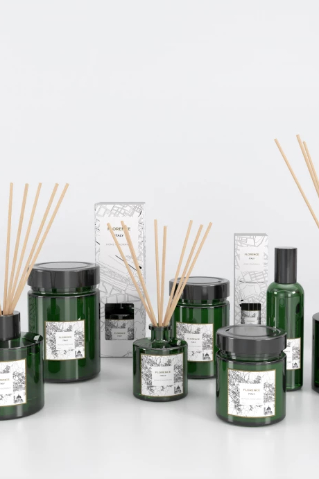 VILA HERMANOS  Apothecary Cities green свеча Rome