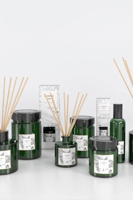 VILA HERMANOS  Apothecary Cities green свеча Venice