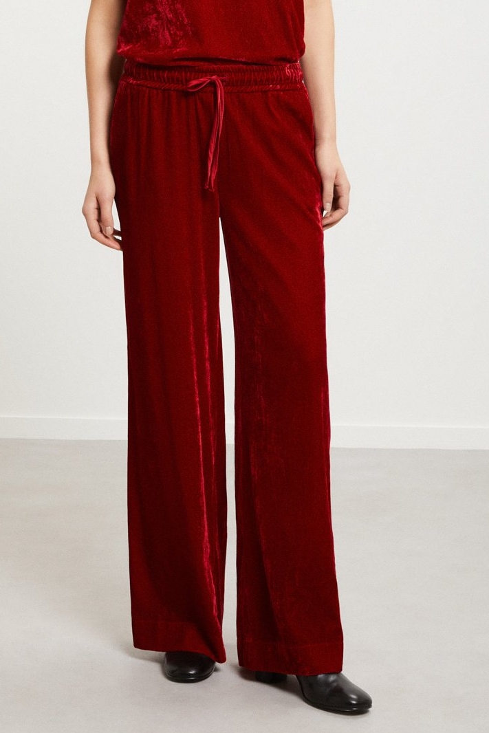 OTTOD'AME Брюки на мягком поясе из шелковистого панбархата оттенка спелой вишни