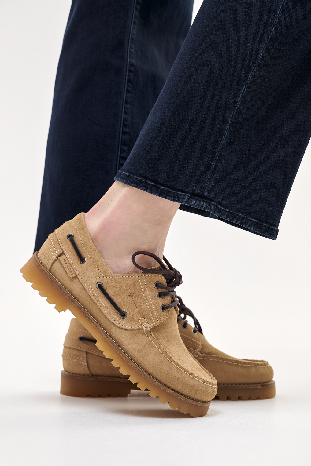 MANEBI Топсайдеры Hamptons из плотной замши с внутренней отделкой из шерсти овчины