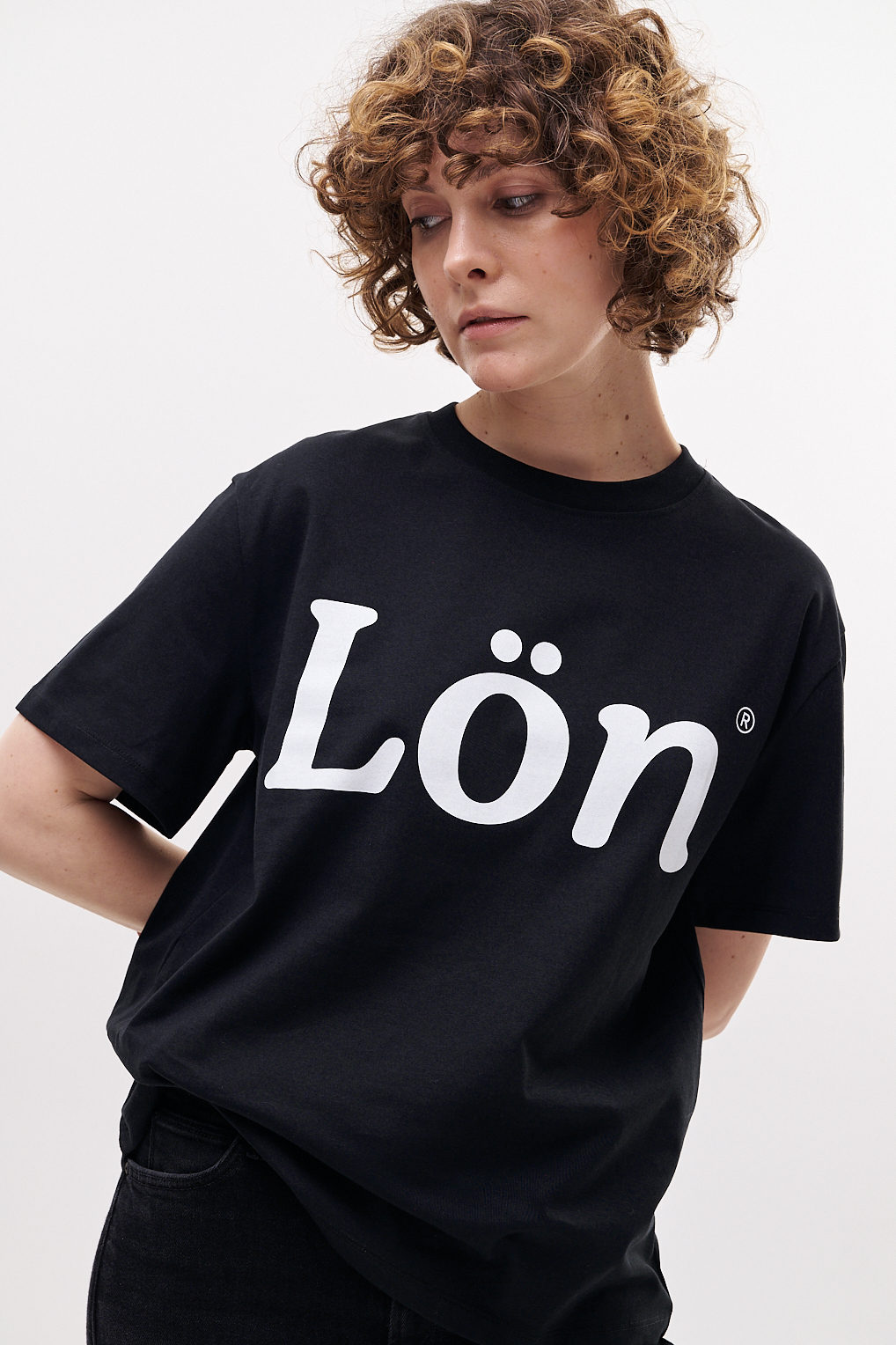 MARGAUX LONNBERG Футболка свободного кроя с фирменным принтом