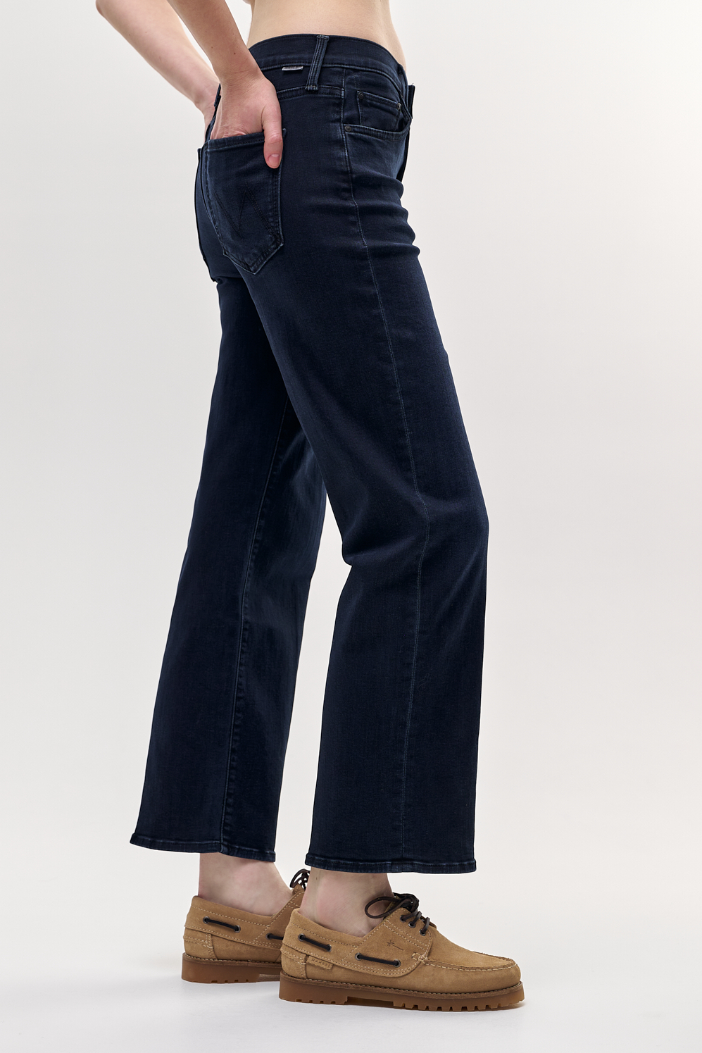 MOTHER Джинсы прямого кроя Rambler из велюрового денима superior