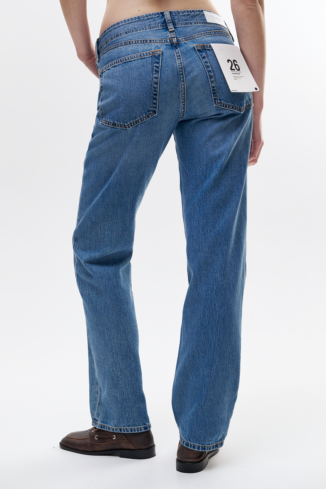 RE/DONE Джинсы- сигареты Sanasa с посадкой по линии бедер