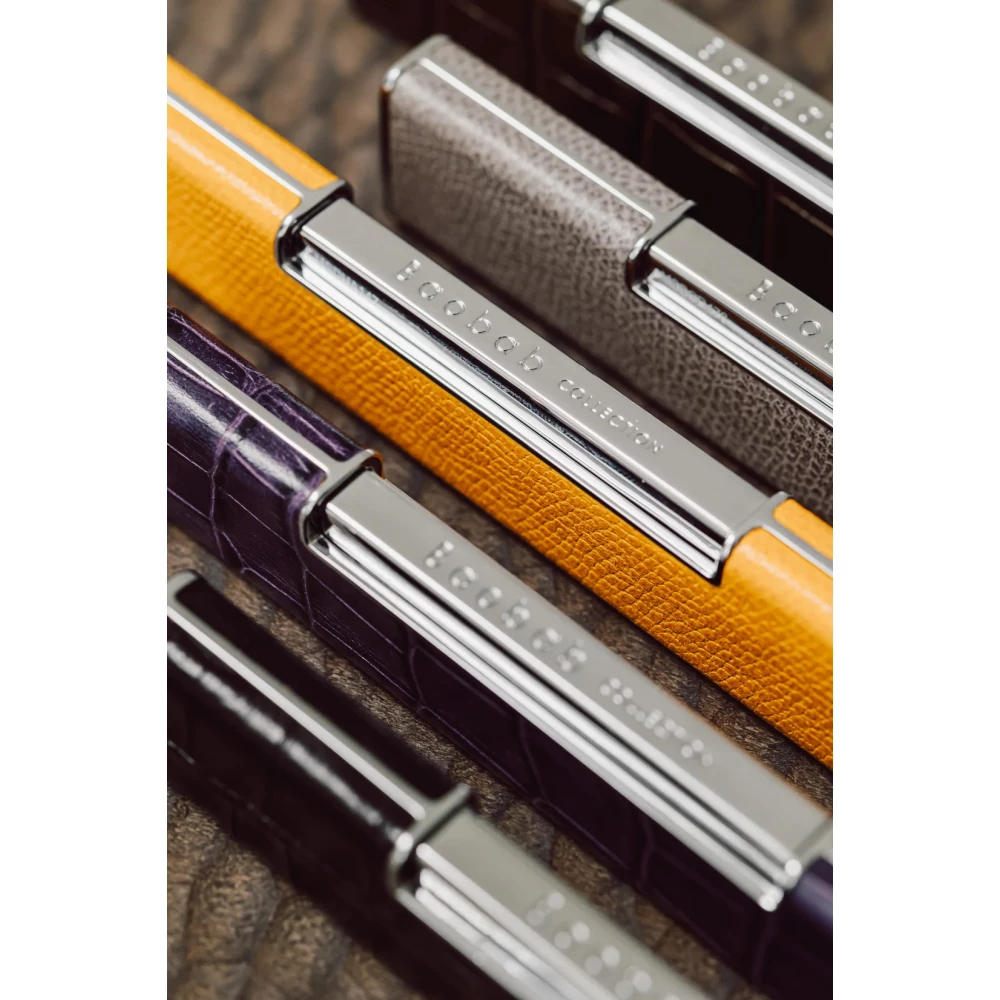 BAOBAB Зажигалка для свечей из эко-кожи, красная