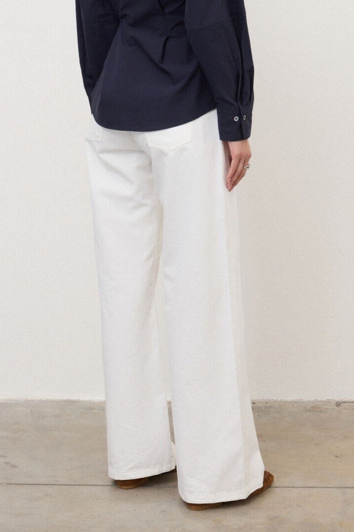 OTTOD'AME Джинсы-чино широкого кроя из облегченного летнего денима