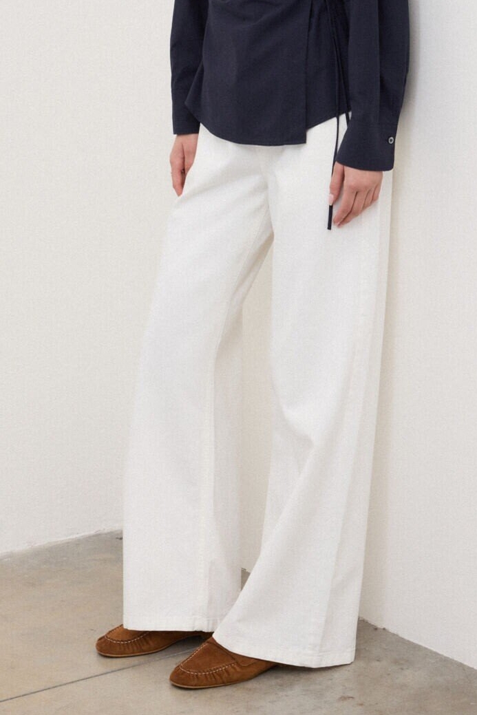 OTTOD'AME Джинсы-чино широкого кроя из облегченного летнего денима