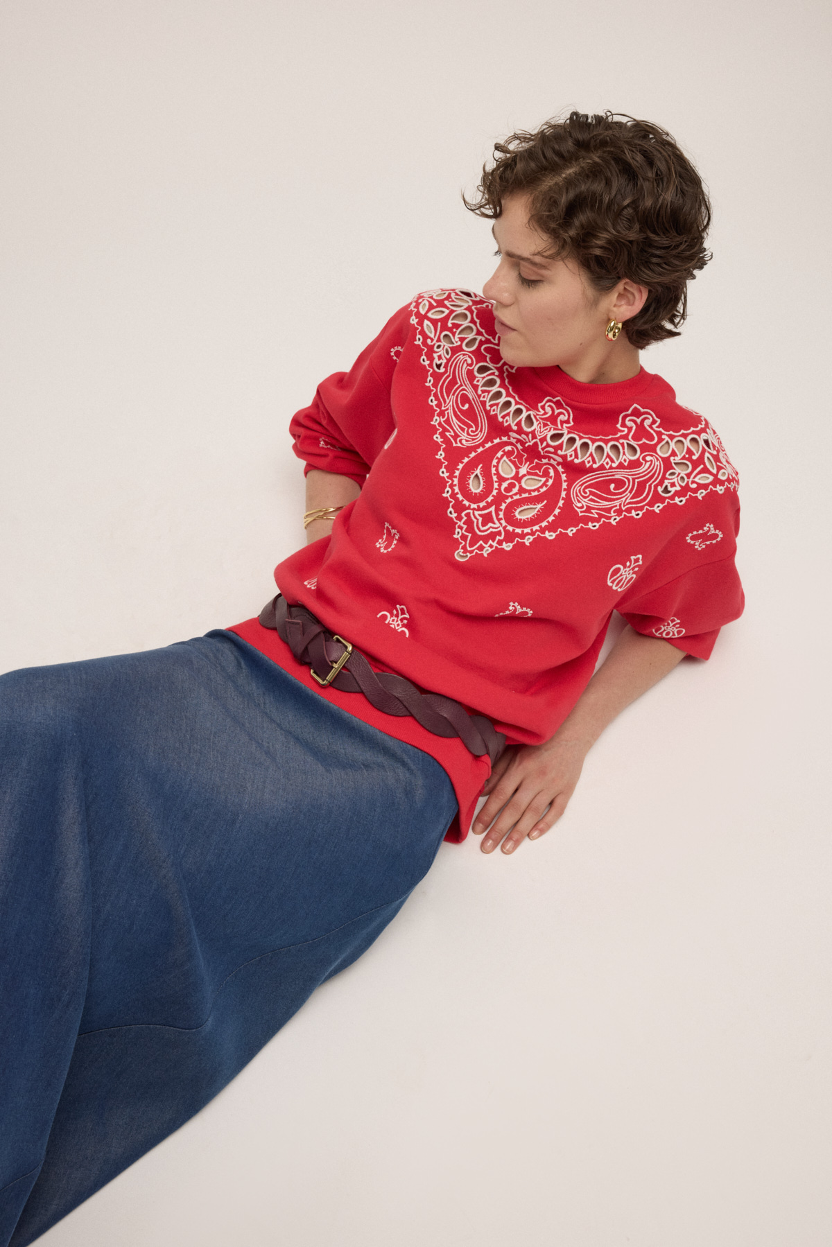 OTTOD'AME  Свитшот из футера со вставками с вышивкой Ришелье