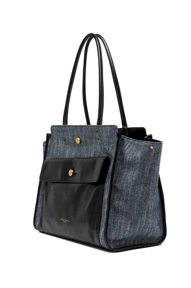 GIANNI CHIARINI  Сумка CHER big из денима с накладным карманом из лаковой кожи