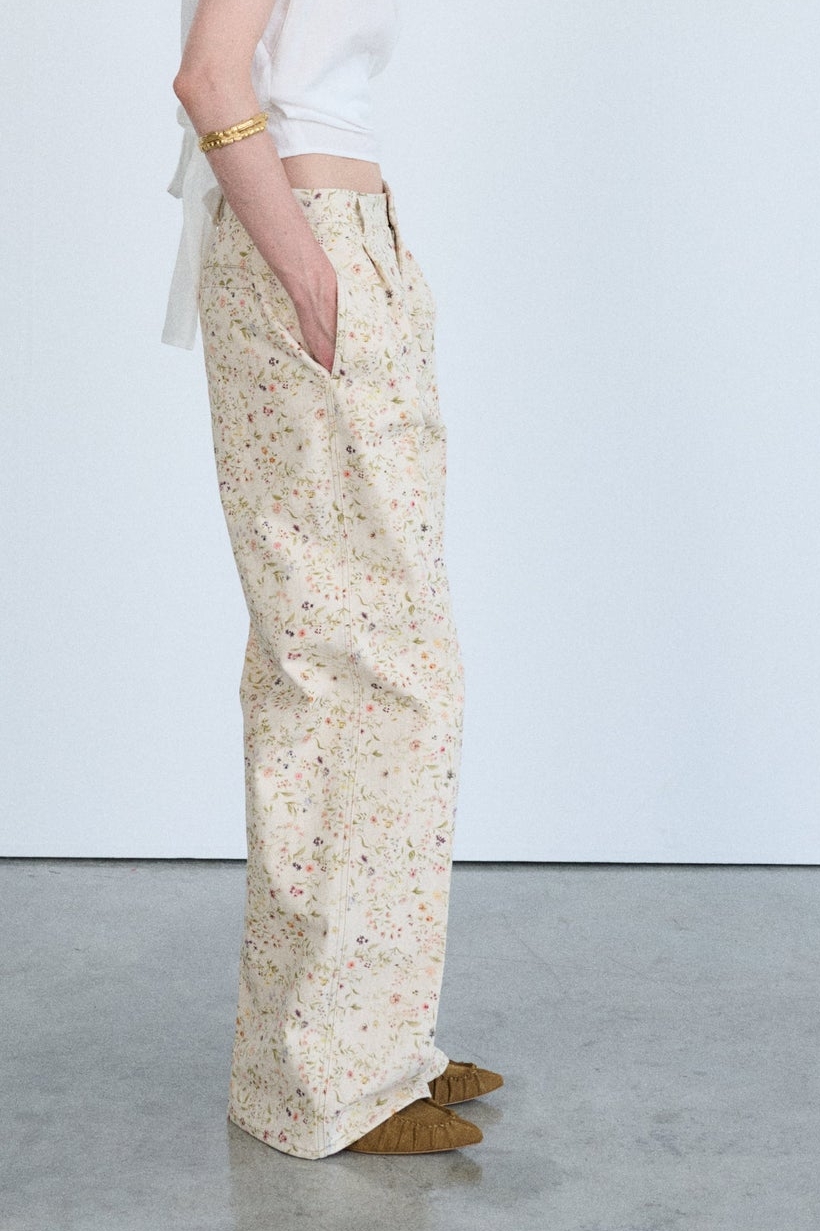 TELA Брюки COSMO из необработанного органического хлопка с цветочным принтом