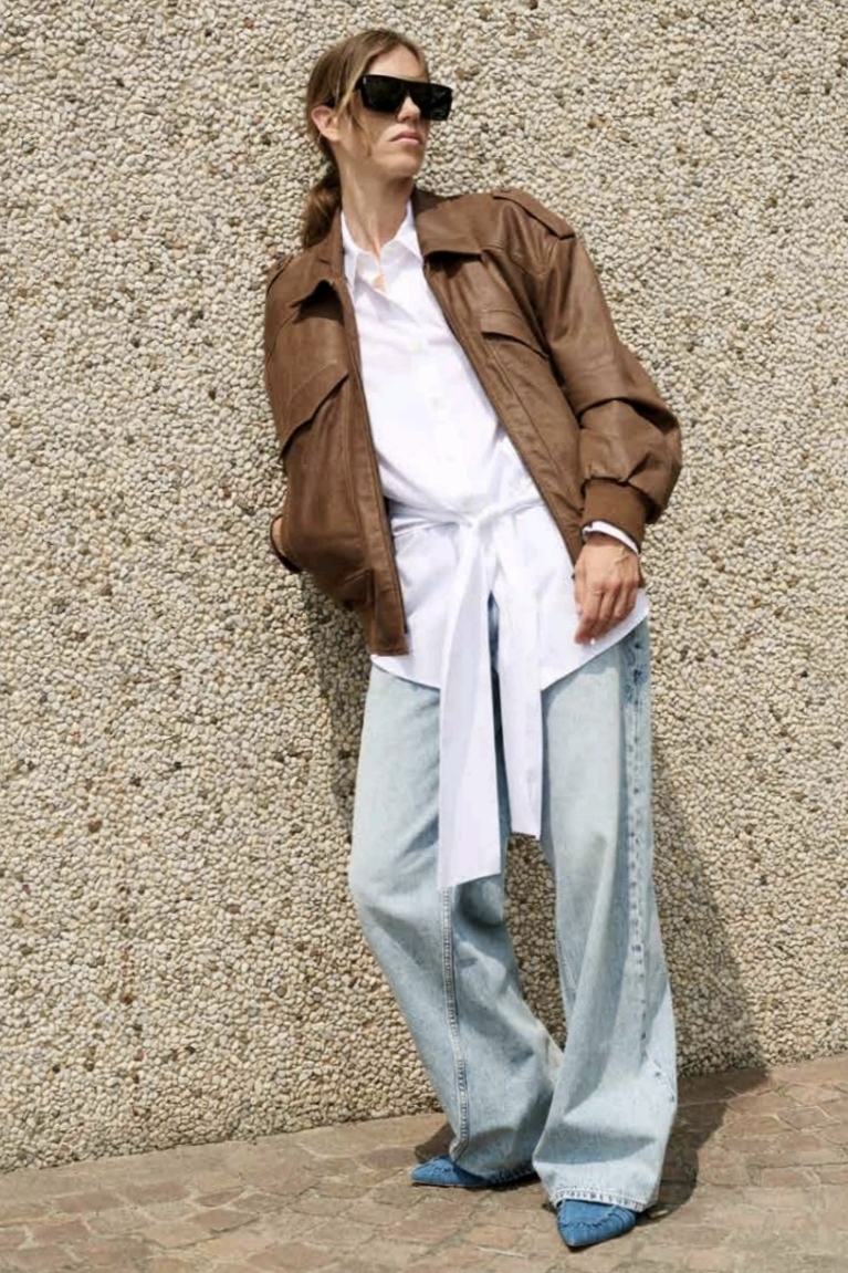 TELA Куртка-бомбер BLOSSOM из вощеной премиальной замши оттенка коньяка