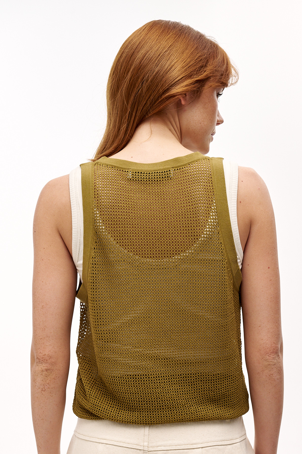 TELA Топ COMBY из сетчатой вискозы оттенка оливы