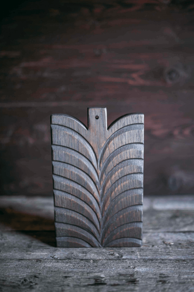 Доска разделочная дизайнерская с узорами черная 4