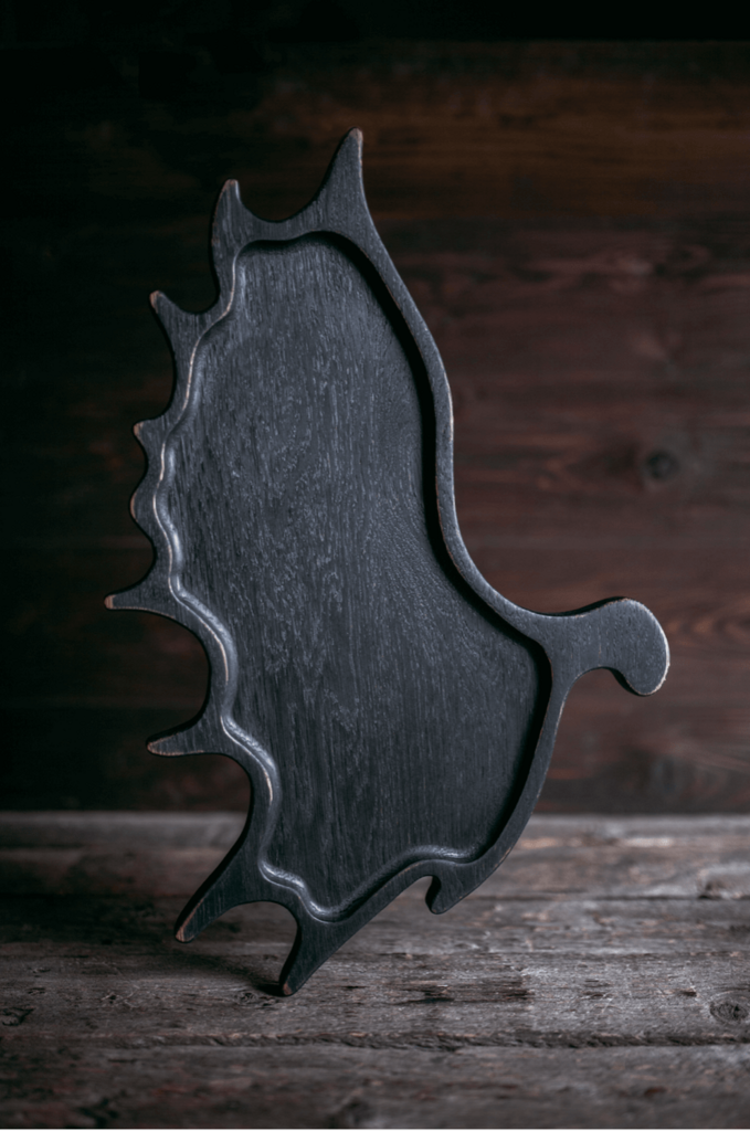 Доска для подачи рога темная