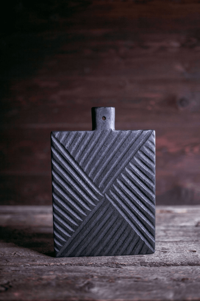 Доска с узором dark