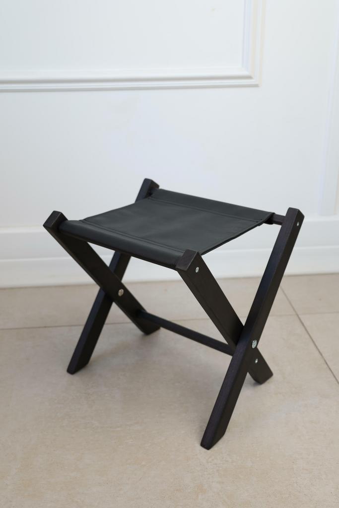 Подставка под сумку, Dikiy Les бук, цвет черный, черная экокожа 010