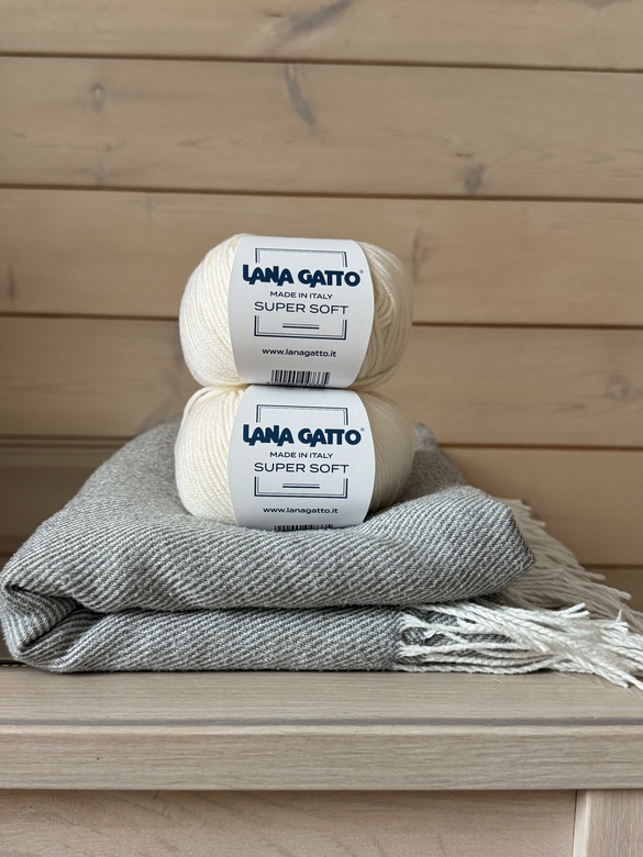 LANA GATTO Super Soft 978